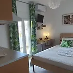 Actis 1 * Стелида